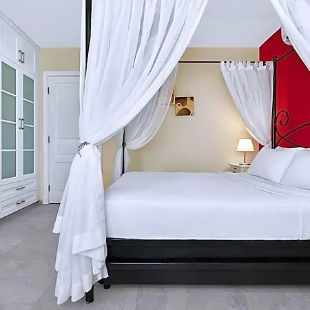 Hotel Panda 3*